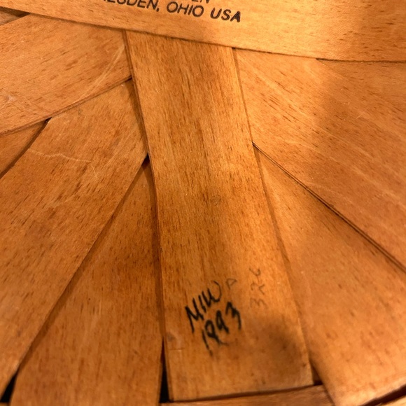 LARGE LONGABERGER BASKET WITH PUNCH BOWL INSERT 1993 - Picture 6 of 9